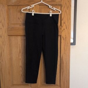 VSX SPORT Knockout Black CAPRI Leggings